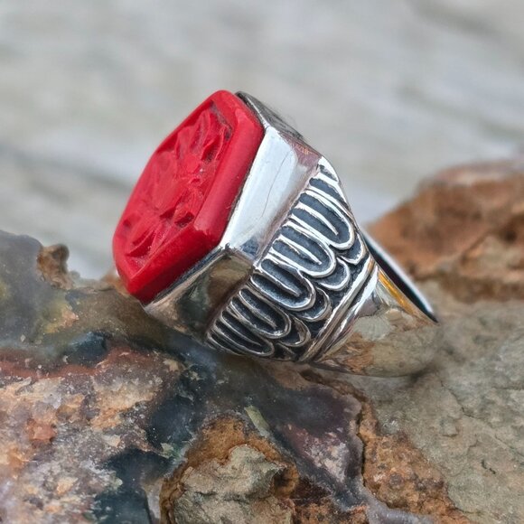 Vintage Sterling Silver Hexagon Shaped Red Cinnabar Ring Size 6 Floral Signed - Picture 3 of 7